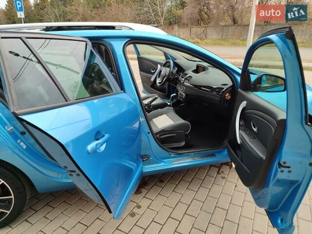 Синий Рено Меган, объемом двигателя 1.5 л и пробегом 200 тыс. км за 8999 $, фото 99 на Automoto.ua