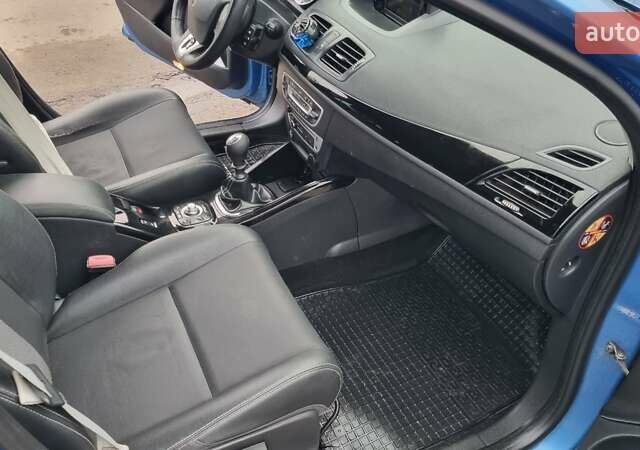 Синий Рено Меган, объемом двигателя 1.5 л и пробегом 187 тыс. км за 8700 $, фото 14 на Automoto.ua