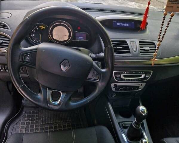 Синій Рено Меган, об'ємом двигуна 1.5 л та пробігом 195 тис. км за 7300 $, фото 4 на Automoto.ua