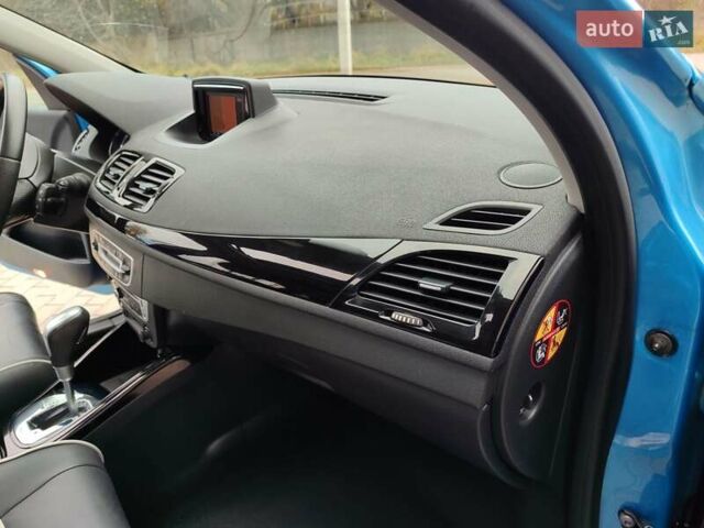 Синий Рено Меган, объемом двигателя 1.5 л и пробегом 200 тыс. км за 8999 $, фото 75 на Automoto.ua