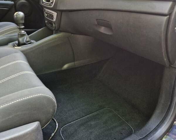 Синій Рено Меган, об'ємом двигуна 1.5 л та пробігом 195 тис. км за 7300 $, фото 8 на Automoto.ua