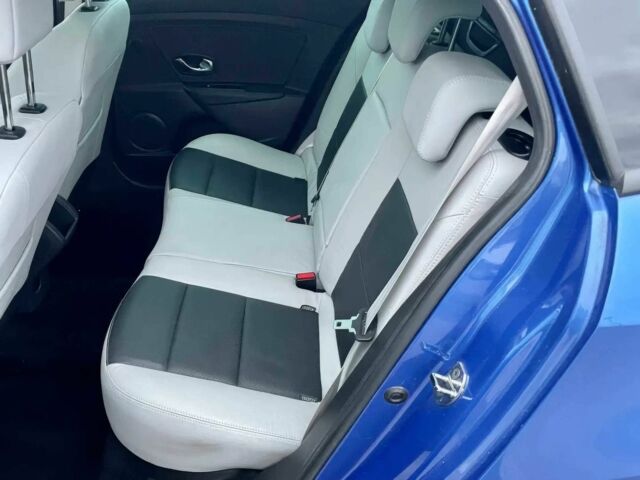 Синій Рено Меган, об'ємом двигуна 2 л та пробігом 82 тис. км за 4300 $, фото 12 на Automoto.ua