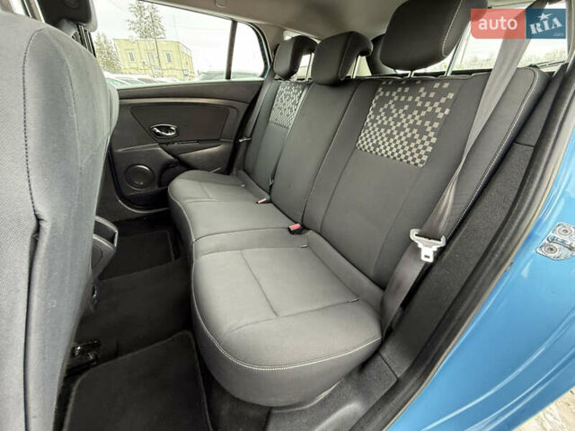 Синий Рено Меган, объемом двигателя 1.5 л и пробегом 286 тыс. км за 7800 $, фото 36 на Automoto.ua