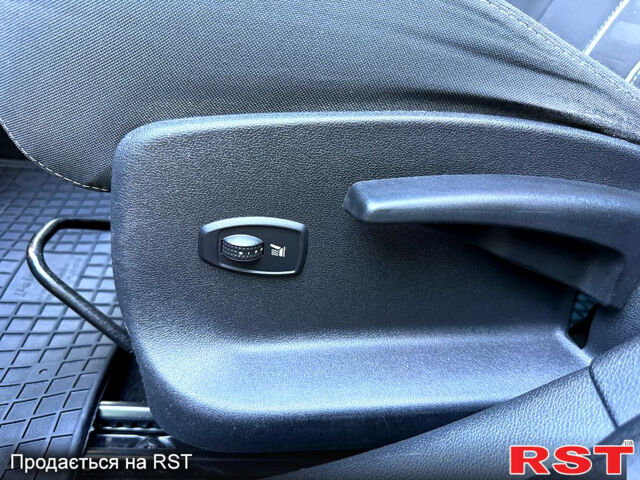 Синий Рено Меган, объемом двигателя 1.5 л и пробегом 242 тыс. км за 8850 $, фото 10 на Automoto.ua