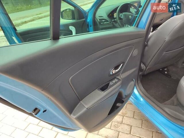 Синий Рено Меган, объемом двигателя 1.5 л и пробегом 200 тыс. км за 8999 $, фото 66 на Automoto.ua