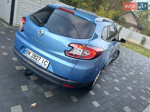 Синий Рено Меган, объемом двигателя 1.5 л и пробегом 257 тыс. км за 8600 $, фото 7 на Automoto.ua