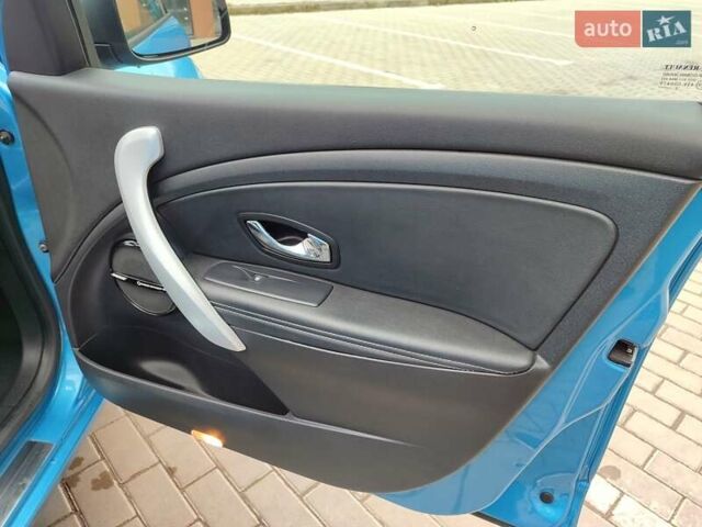 Синий Рено Меган, объемом двигателя 1.5 л и пробегом 200 тыс. км за 8999 $, фото 80 на Automoto.ua