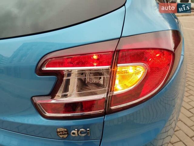 Синий Рено Меган, объемом двигателя 1.5 л и пробегом 200 тыс. км за 8999 $, фото 25 на Automoto.ua