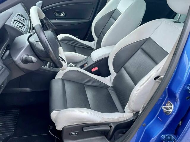 Синий Рено Меган, объемом двигателя 2 л и пробегом 85 тыс. км за 4300 $, фото 9 на Automoto.ua
