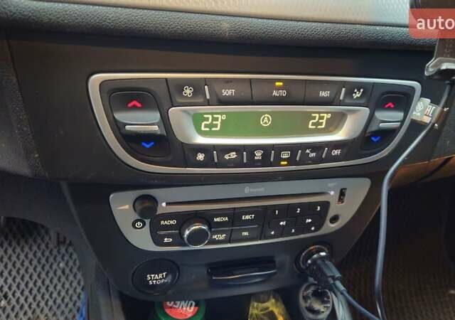 Синий Рено Меган, объемом двигателя 1.46 л и пробегом 265 тыс. км за 7900 $, фото 10 на Automoto.ua