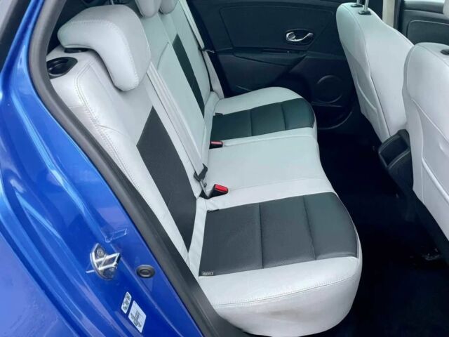 Синій Рено Меган, об'ємом двигуна 2 л та пробігом 82 тис. км за 4300 $, фото 11 на Automoto.ua