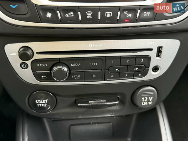 Синий Рено Меган, объемом двигателя 1.5 л и пробегом 286 тыс. км за 7800 $, фото 43 на Automoto.ua