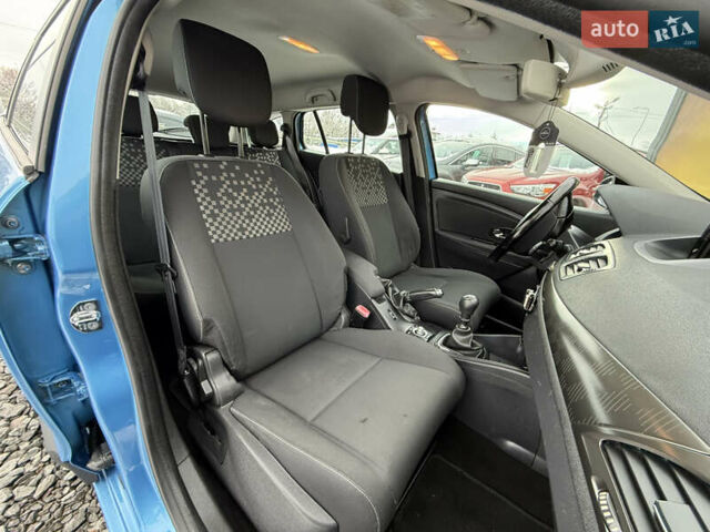 Синий Рено Меган, объемом двигателя 1.5 л и пробегом 286 тыс. км за 7800 $, фото 22 на Automoto.ua