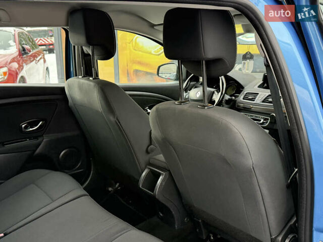 Синий Рено Меган, объемом двигателя 1.5 л и пробегом 286 тыс. км за 7800 $, фото 32 на Automoto.ua