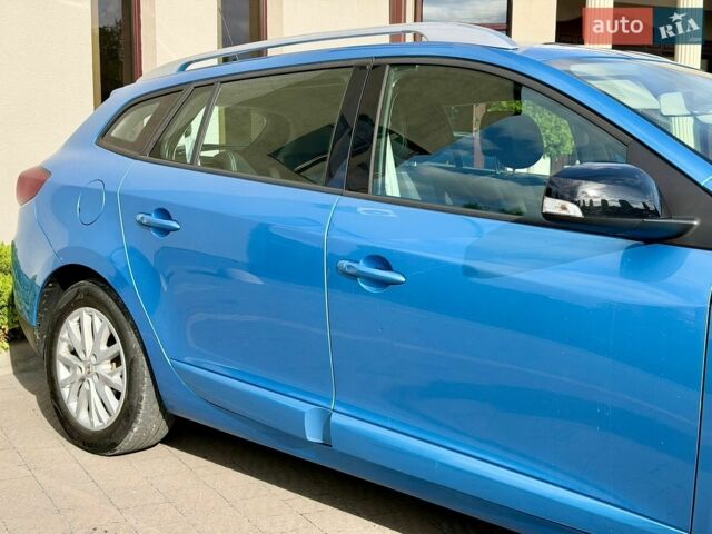Синій Рено Меган, об'ємом двигуна 1.5 л та пробігом 227 тис. км за 8750 $, фото 47 на Automoto.ua