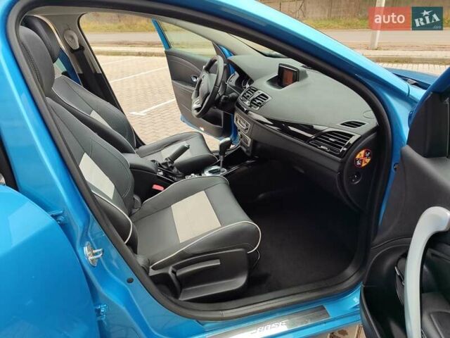 Синий Рено Меган, объемом двигателя 1.5 л и пробегом 200 тыс. км за 8999 $, фото 71 на Automoto.ua
