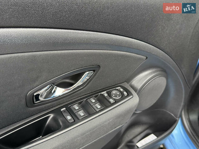 Синий Рено Меган, объемом двигателя 1.5 л и пробегом 286 тыс. км за 7800 $, фото 38 на Automoto.ua