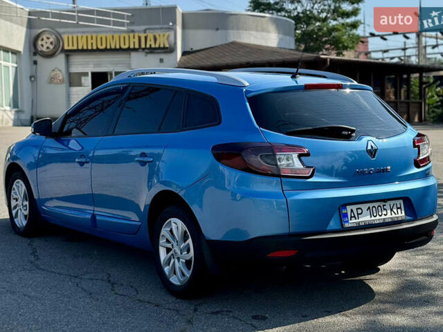 Синий Рено Меган, объемом двигателя 1.6 л и пробегом 279 тыс. км за 8650 $, фото 6 на Automoto.ua