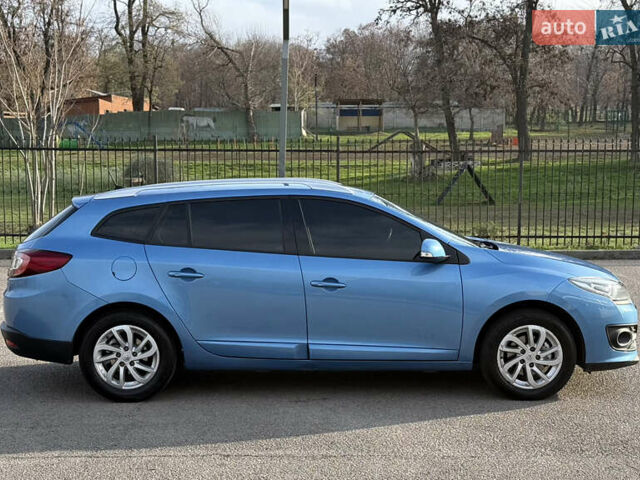 Синий Рено Меган, объемом двигателя 1.46 л и пробегом 196 тыс. км за 8000 $, фото 5 на Automoto.ua