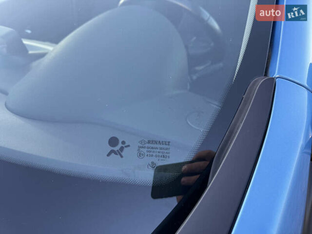 Синій Рено Меган, об'ємом двигуна 1.5 л та пробігом 209 тис. км за 10300 $, фото 16 на Automoto.ua