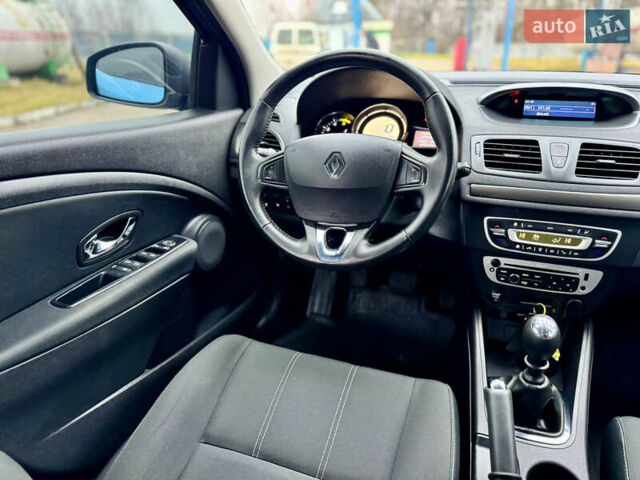 Синий Рено Меган, объемом двигателя 1.5 л и пробегом 194 тыс. км за 9300 $, фото 34 на Automoto.ua