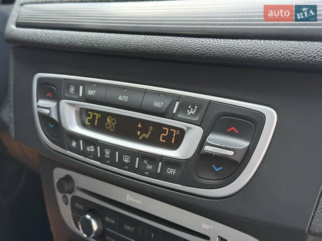 Синій Рено Меган, об'ємом двигуна 1.46 л та пробігом 195 тис. км за 8500 $, фото 20 на Automoto.ua