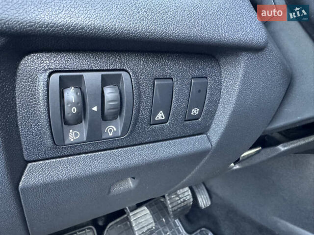 Синій Рено Меган, об'ємом двигуна 1.5 л та пробігом 209 тис. км за 10300 $, фото 37 на Automoto.ua