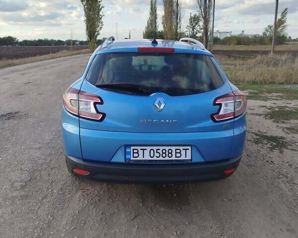 Синій Рено Меган, об'ємом двигуна 1.46 л та пробігом 199 тис. км за 8900 $, фото 2 на Automoto.ua