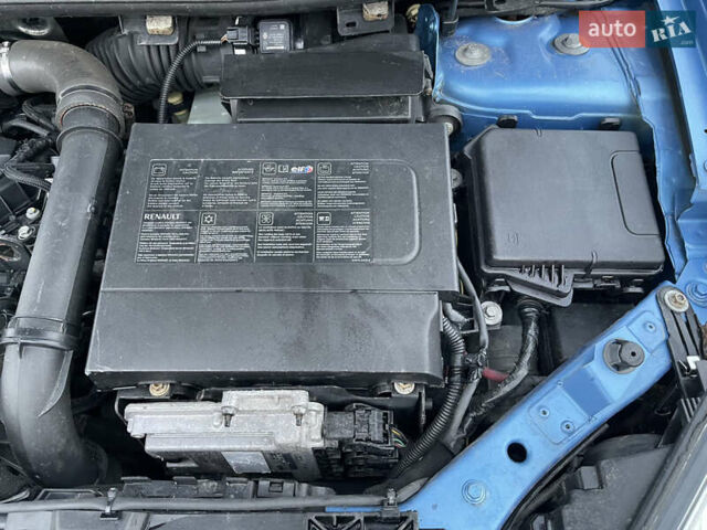 Синий Рено Меган, объемом двигателя 1.6 л и пробегом 279 тыс. км за 8350 $, фото 49 на Automoto.ua