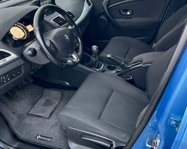 Синій Рено Меган, об'ємом двигуна 1.6 л та пробігом 280 тис. км за 7950 $, фото 20 на Automoto.ua