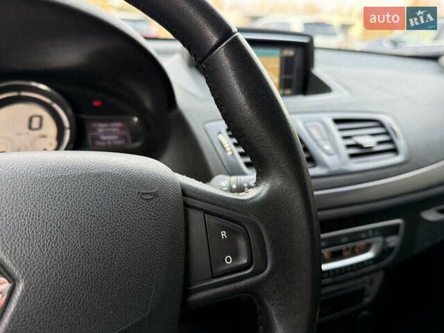 Синій Рено Меган, об'ємом двигуна 1.46 л та пробігом 195 тис. км за 8500 $, фото 27 на Automoto.ua