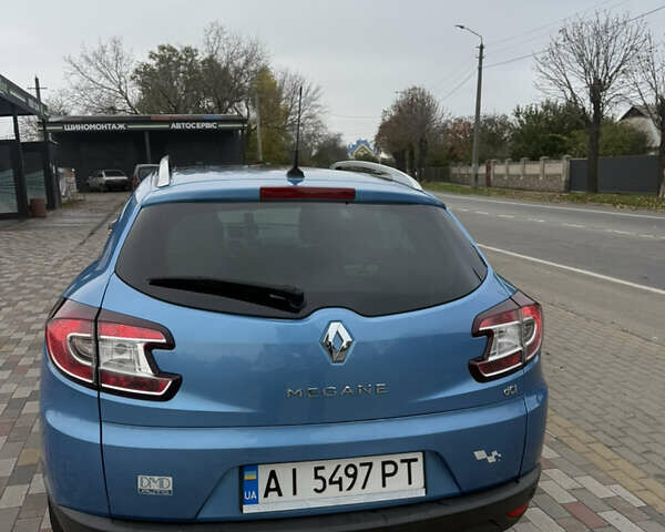 Рено Меган 2014 в Белой Церкве на Automoto.ua Синий Рено Меган, объемом двигателя 1.6 л и пробегом 228 тыс. км за 9500 $, фото 4 на Automoto.ua