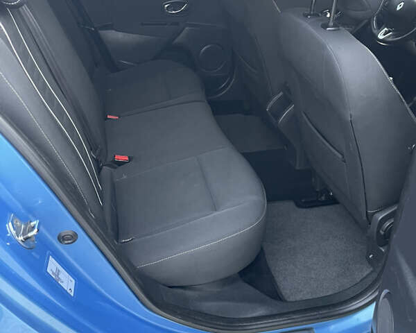 Синий Рено Меган, объемом двигателя 1.6 л и пробегом 279 тыс. км за 8350 $, фото 39 на Automoto.ua