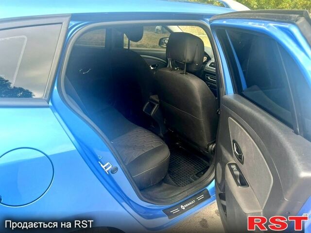 Синій Рено Меган, об'ємом двигуна 1.5 л та пробігом 200 тис. км за 8000 $, фото 5 на Automoto.ua