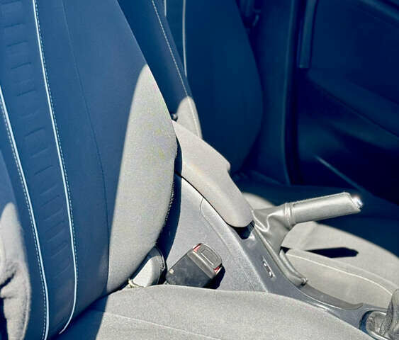 Синий Рено Меган, объемом двигателя 1.6 л и пробегом 279 тыс. км за 8650 $, фото 19 на Automoto.ua