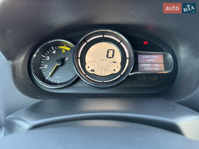 Синій Рено Меган, об'ємом двигуна 1.5 л та пробігом 209 тис. км за 10300 $, фото 32 на Automoto.ua