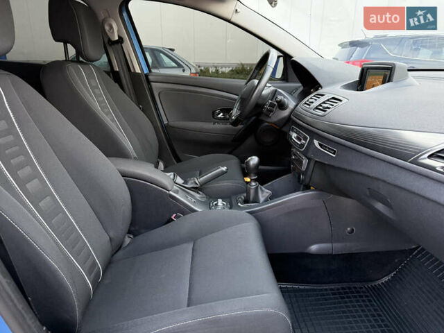 Синій Рено Меган, об'ємом двигуна 1.46 л та пробігом 195 тис. км за 8500 $, фото 17 на Automoto.ua