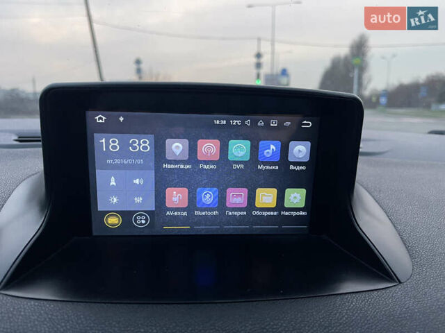 Синій Рено Меган, об'ємом двигуна 1.6 л та пробігом 280 тис. км за 7950 $, фото 26 на Automoto.ua