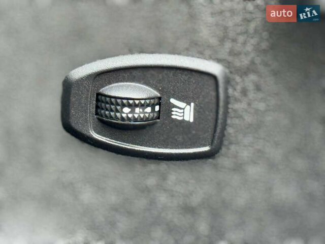 Синий Рено Меган, объемом двигателя 1.5 л и пробегом 194 тыс. км за 9300 $, фото 26 на Automoto.ua