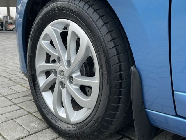 Синий Рено Меган, объемом двигателя 1.6 л и пробегом 279 тыс. км за 8350 $, фото 14 на Automoto.ua