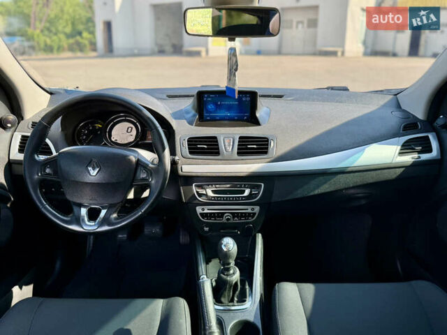 Синий Рено Меган, объемом двигателя 1.6 л и пробегом 279 тыс. км за 8650 $, фото 11 на Automoto.ua
