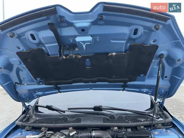 Синий Рено Меган, объемом двигателя 1.6 л и пробегом 279 тыс. км за 8350 $, фото 50 на Automoto.ua
