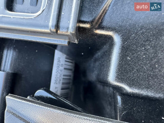 Синій Рено Меган, об'ємом двигуна 1.5 л та пробігом 209 тис. км за 10300 $, фото 42 на Automoto.ua