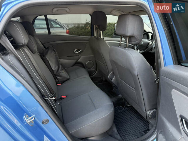 Синій Рено Меган, об'ємом двигуна 1.46 л та пробігом 195 тис. км за 8500 $, фото 16 на Automoto.ua