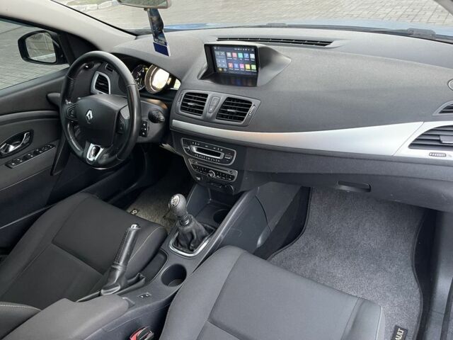 Синий Рено Меган, объемом двигателя 1.6 л и пробегом 279 тыс. км за 8350 $, фото 17 на Automoto.ua