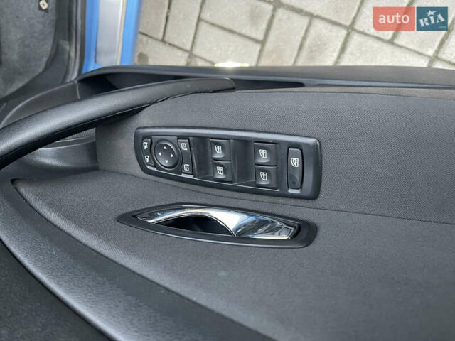 Синий Рено Меган, объемом двигателя 1.6 л и пробегом 279 тыс. км за 8350 $, фото 31 на Automoto.ua