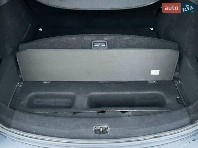 Синий Рено Меган, объемом двигателя 1.6 л и пробегом 279 тыс. км за 8350 $, фото 55 на Automoto.ua