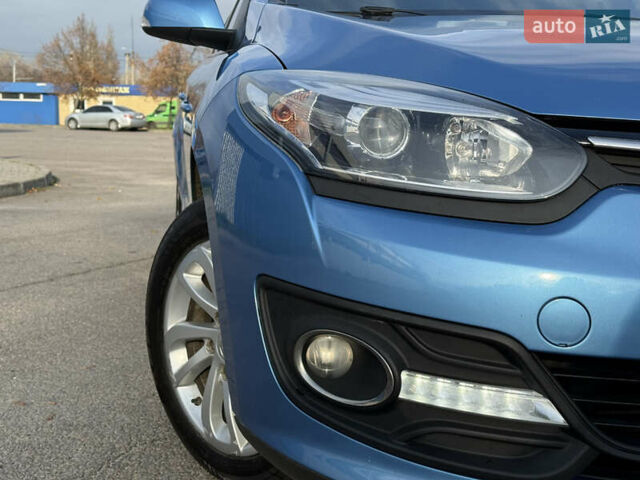 Синій Рено Меган, об'ємом двигуна 1.46 л та пробігом 195 тис. км за 8500 $, фото 10 на Automoto.ua