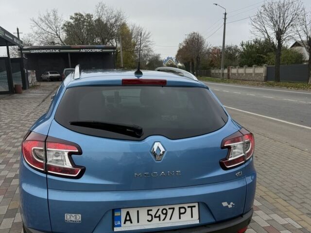 Рено Меган 2014 у Белой Церкве на Automoto.ua Синій Рено Меган, об'ємом двигуна 1.6 л та пробігом 229 тис. км за 9500 $, фото 2 на Automoto.ua