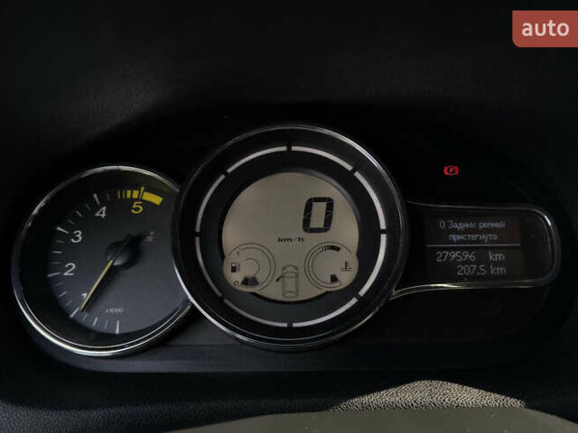Синий Рено Меган, объемом двигателя 1.6 л и пробегом 279 тыс. км за 8650 $, фото 16 на Automoto.ua